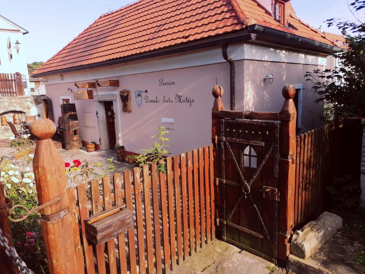 Domek kata Matěje – fasáda
