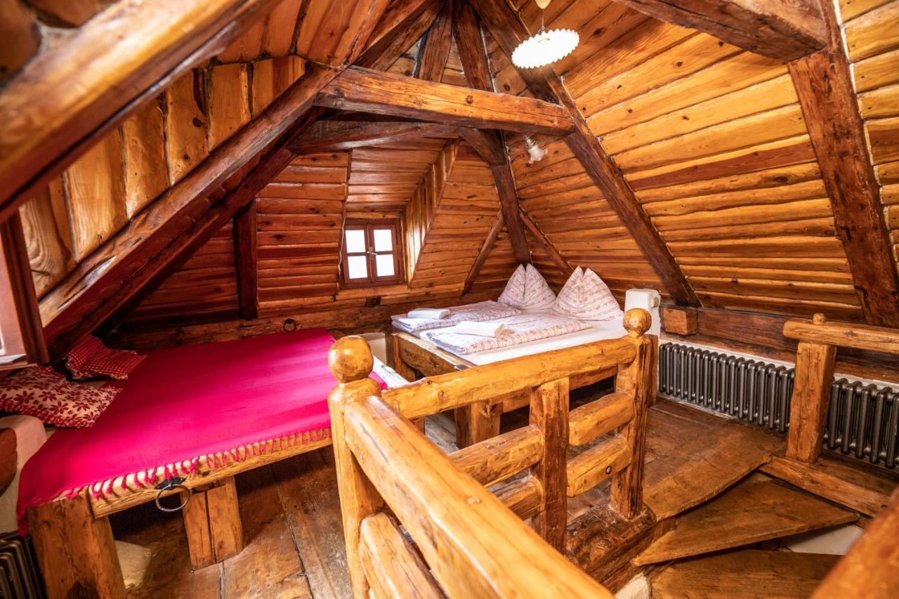 Podkrovní rodinné apartmá